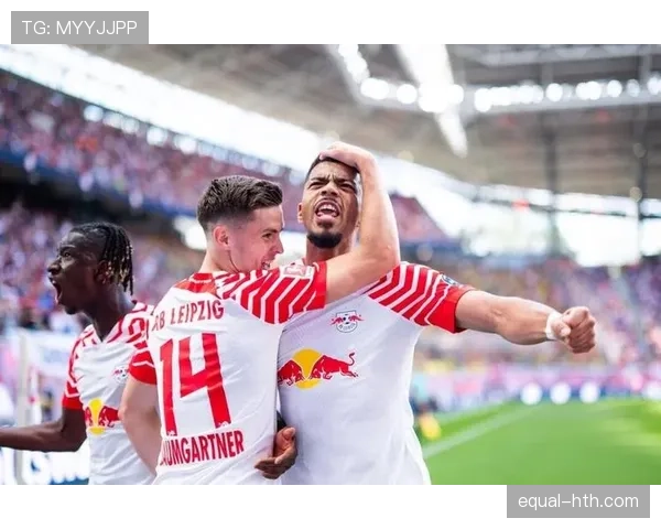 德甲新赛季揭幕，普鲁士公园主场迎战强敌，球迷期待球队再创佳绩